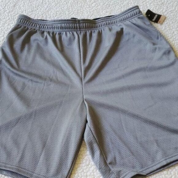 Reebok Sport Logo Cinched Mesh Pocketed High Rise Athletic Sz XL Short - Picture 1 of 10